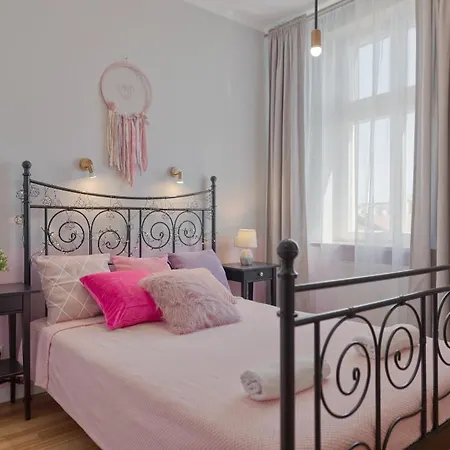 Apartment Aurora - Old Town