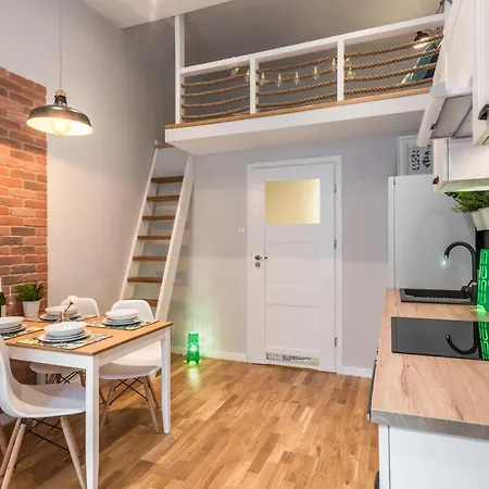 Aurora - Old Town Apartment *