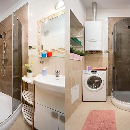 Aurora - Old Town Apartment *
